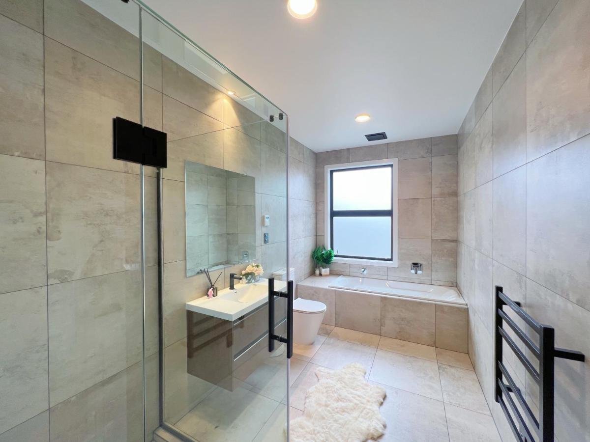 奥克兰Elegant Beach House In Long Bay别墅 外观 照片